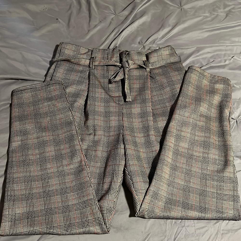 Very cute and stretchy. Super comfy size large